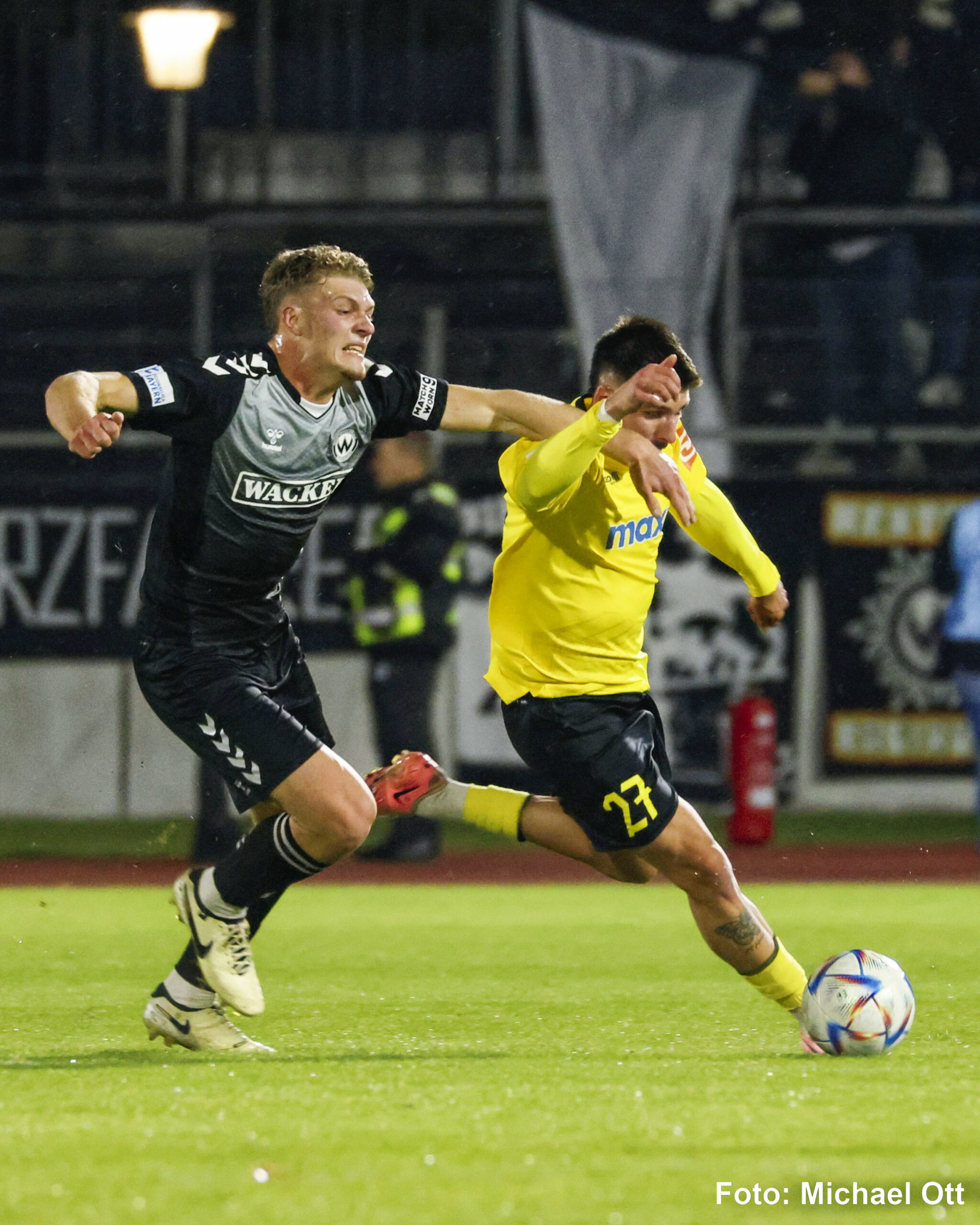 Geschwindigkeit gegen robuste Verteidiger: Marcel Götz