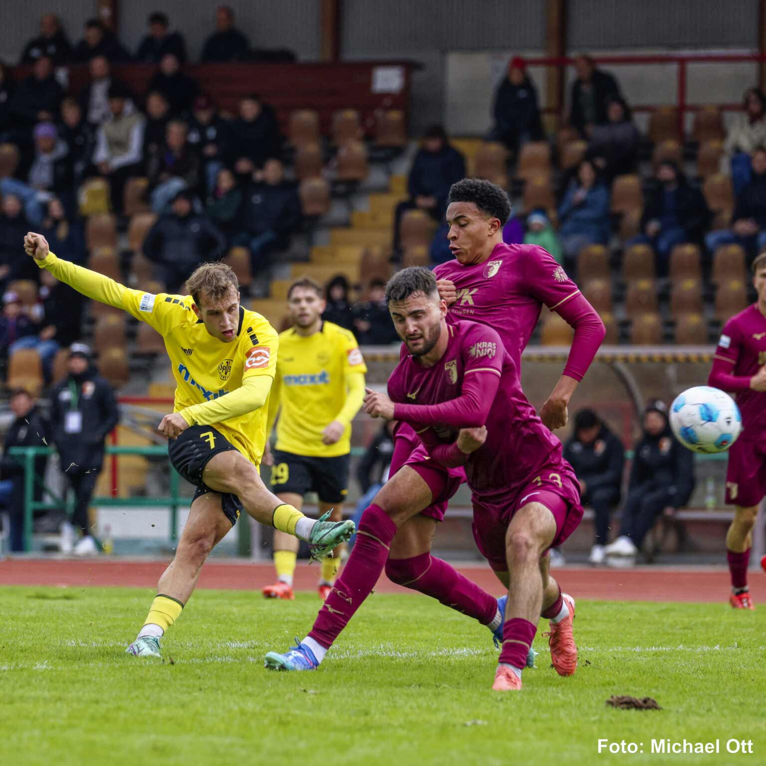spvgg-bayreuth-aktuelles-profis-spielbericht-bilder-fc-augsburg-11
