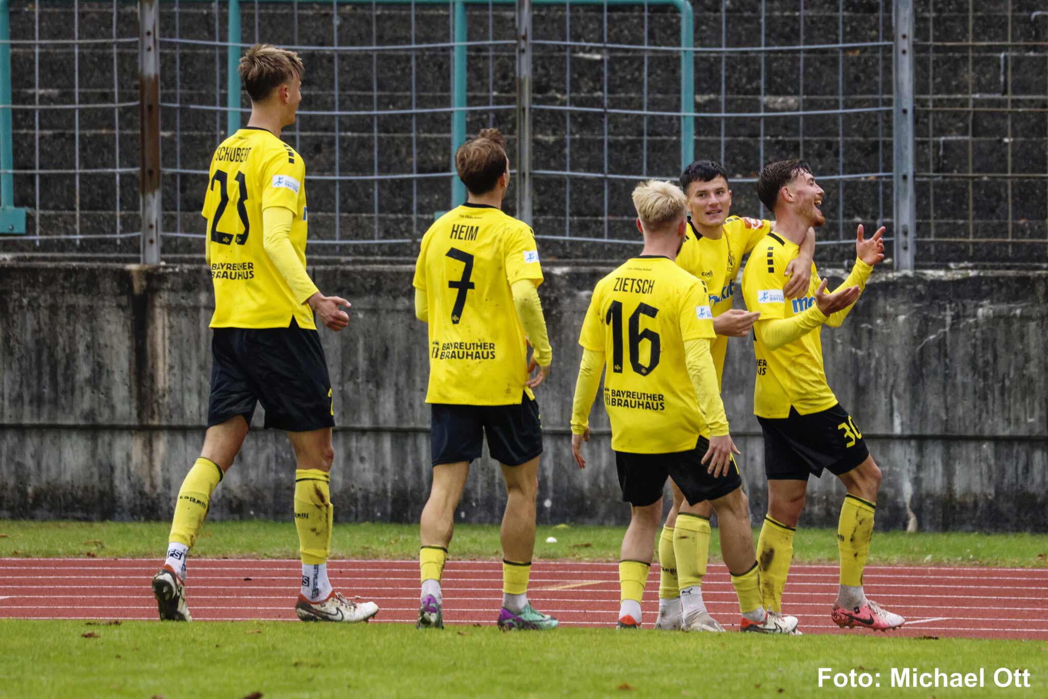 spvgg-bayreuth-aktuelles-profis-spielbericht-bilder-fc-augsburg-16