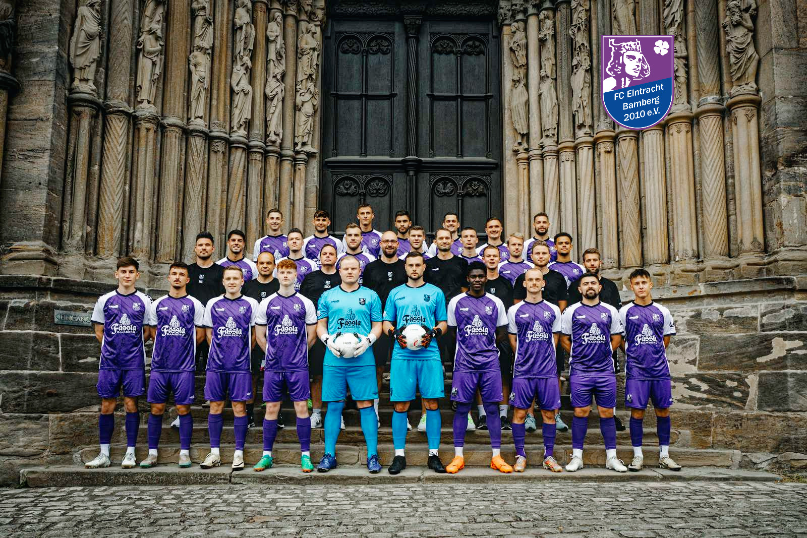 spvgg-bayreuth-eintracht-bamberg-mannschaftsfoto