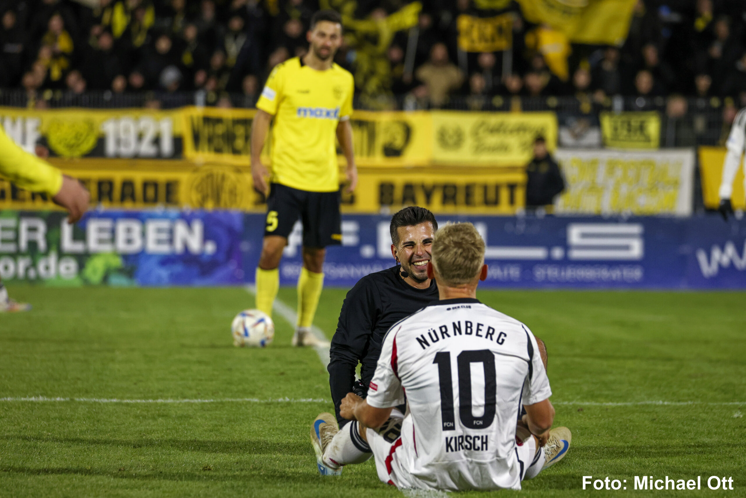 spvgg-bayreuth-1.fc-nuernberg-ii-zusammenstoß-sr-kirsch