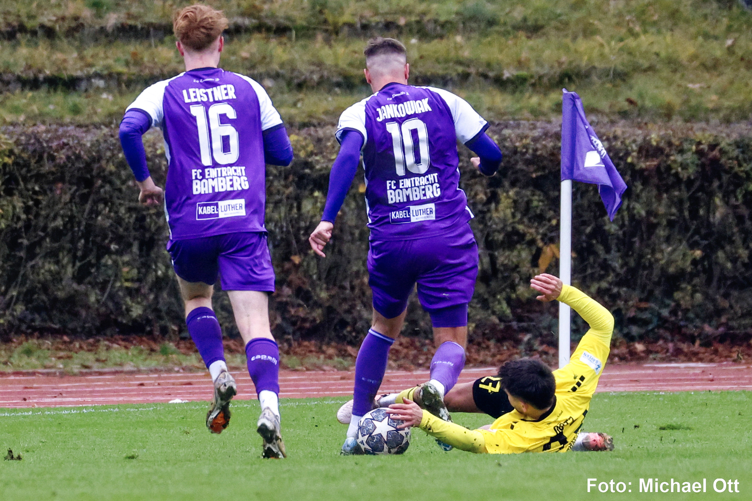 spvgg-bayreuth-bamberg-marcel-goetz-tackling