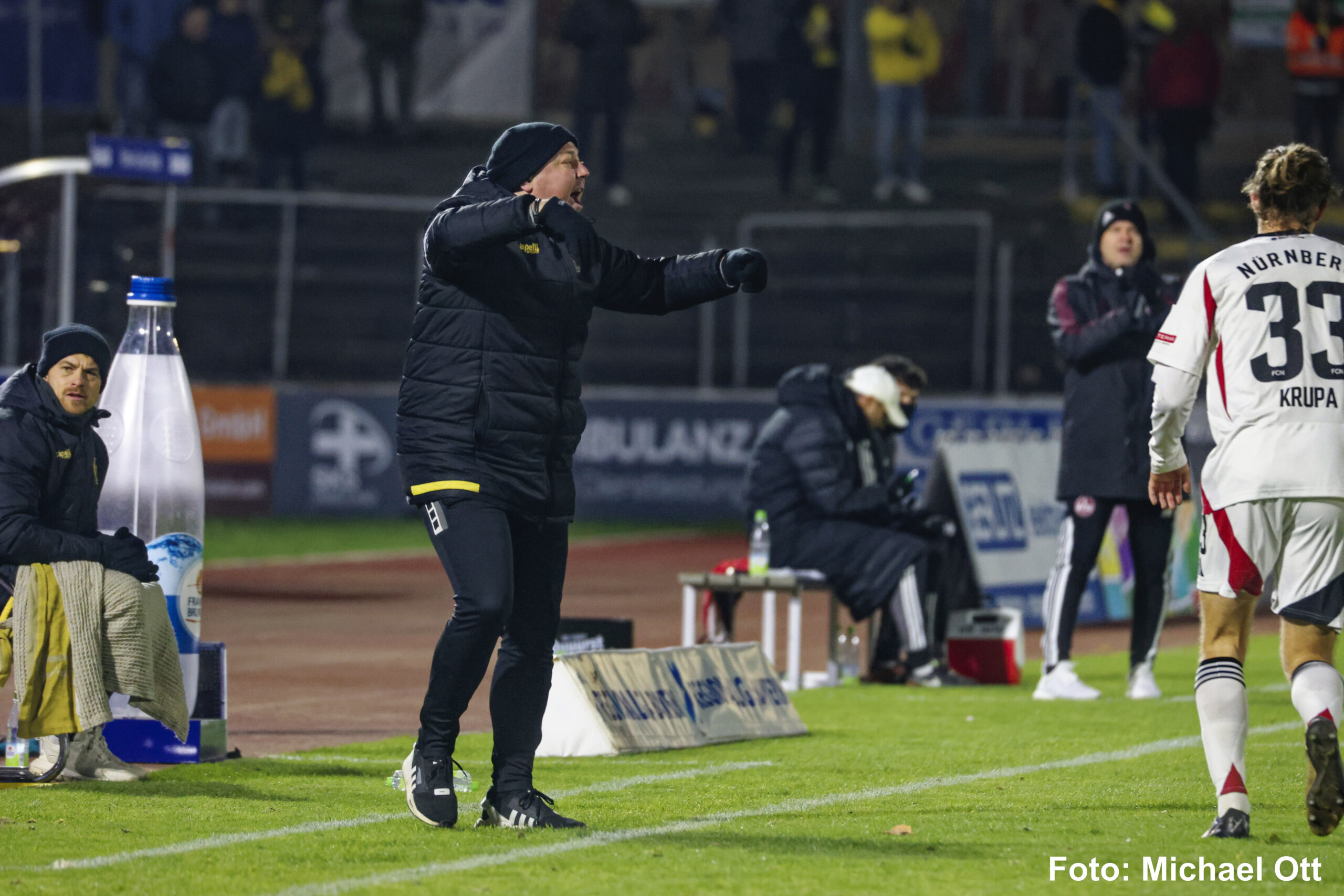 spvgg-bayreuth-1.fc-nuernberg-ii-trainer-kling-und-wolf