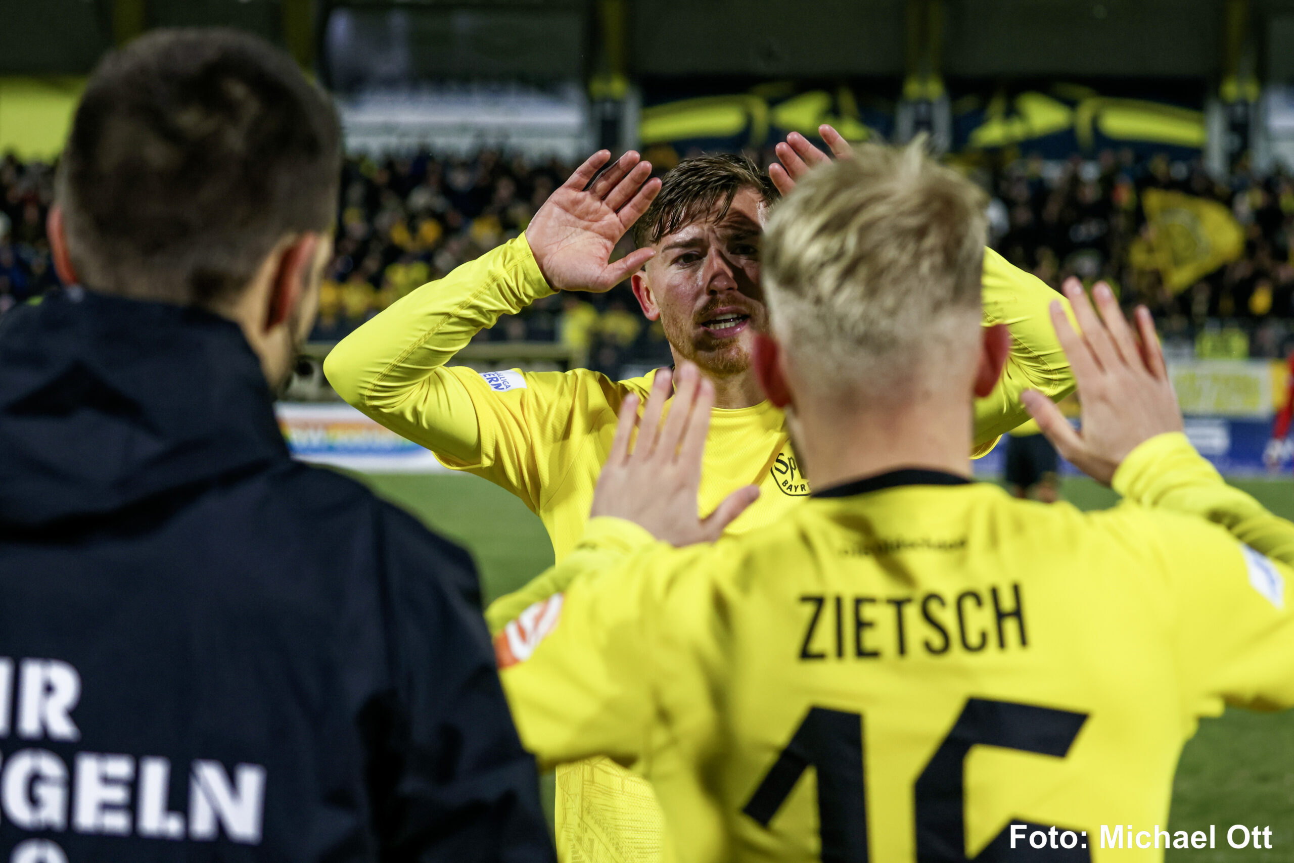 spvgg-bayreuth-bayern-muenchen-ii-andermatt-zietsch