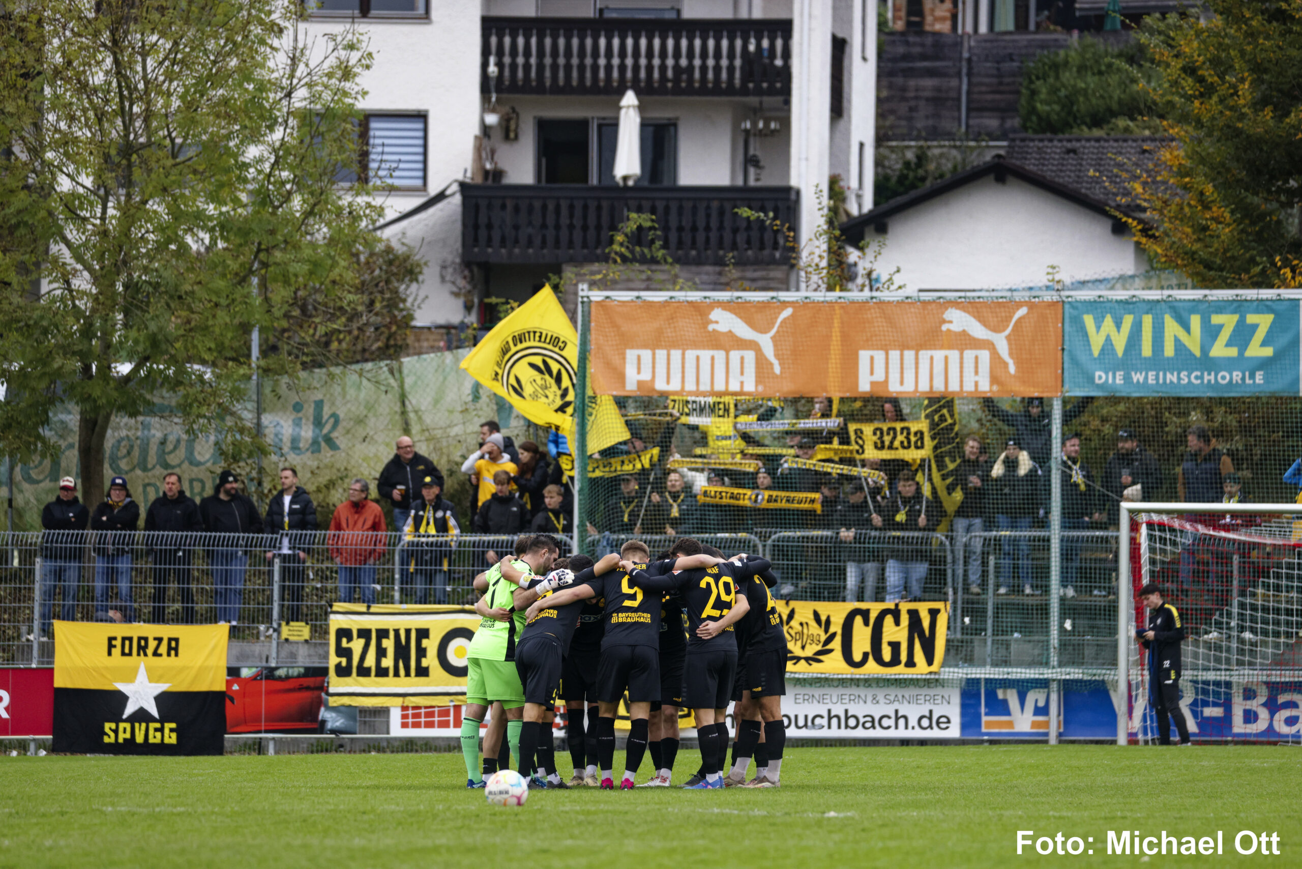 spvgg-bayreuth-buchbach-vor-den-Fans
