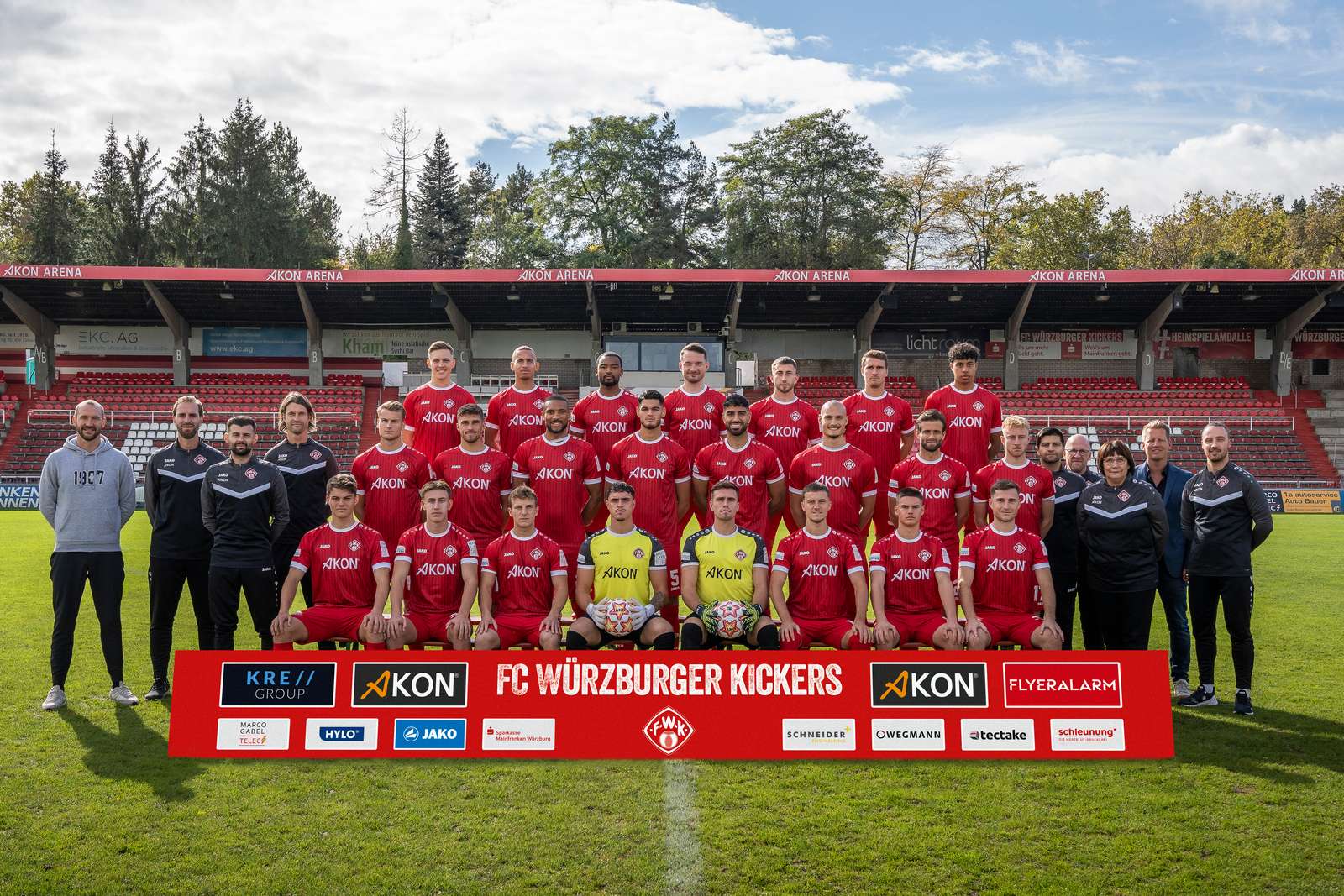 1wuerzburger-kickers-mannschaftsfoto