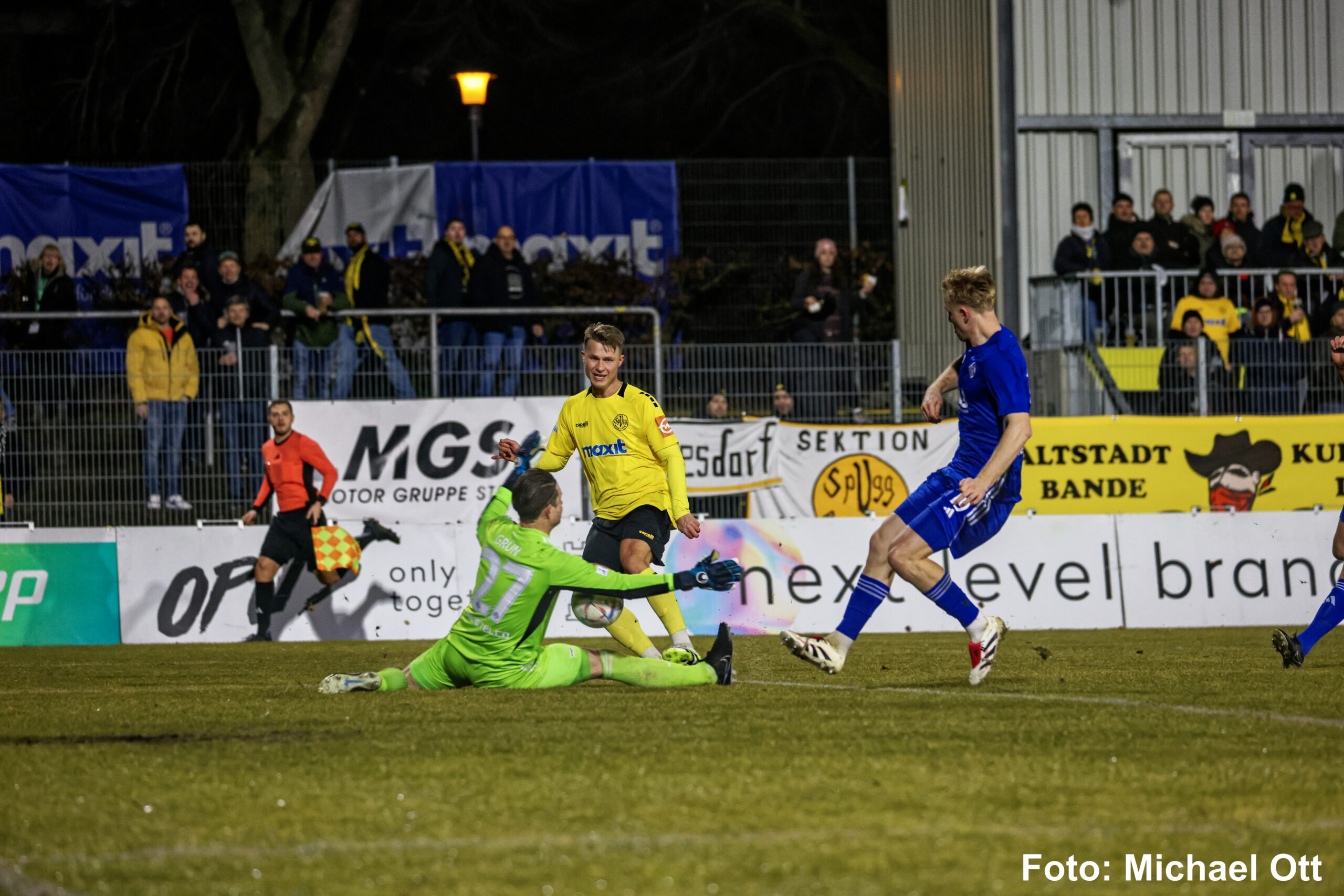spvgg-bayreuth-aschaffenburg-fenninger