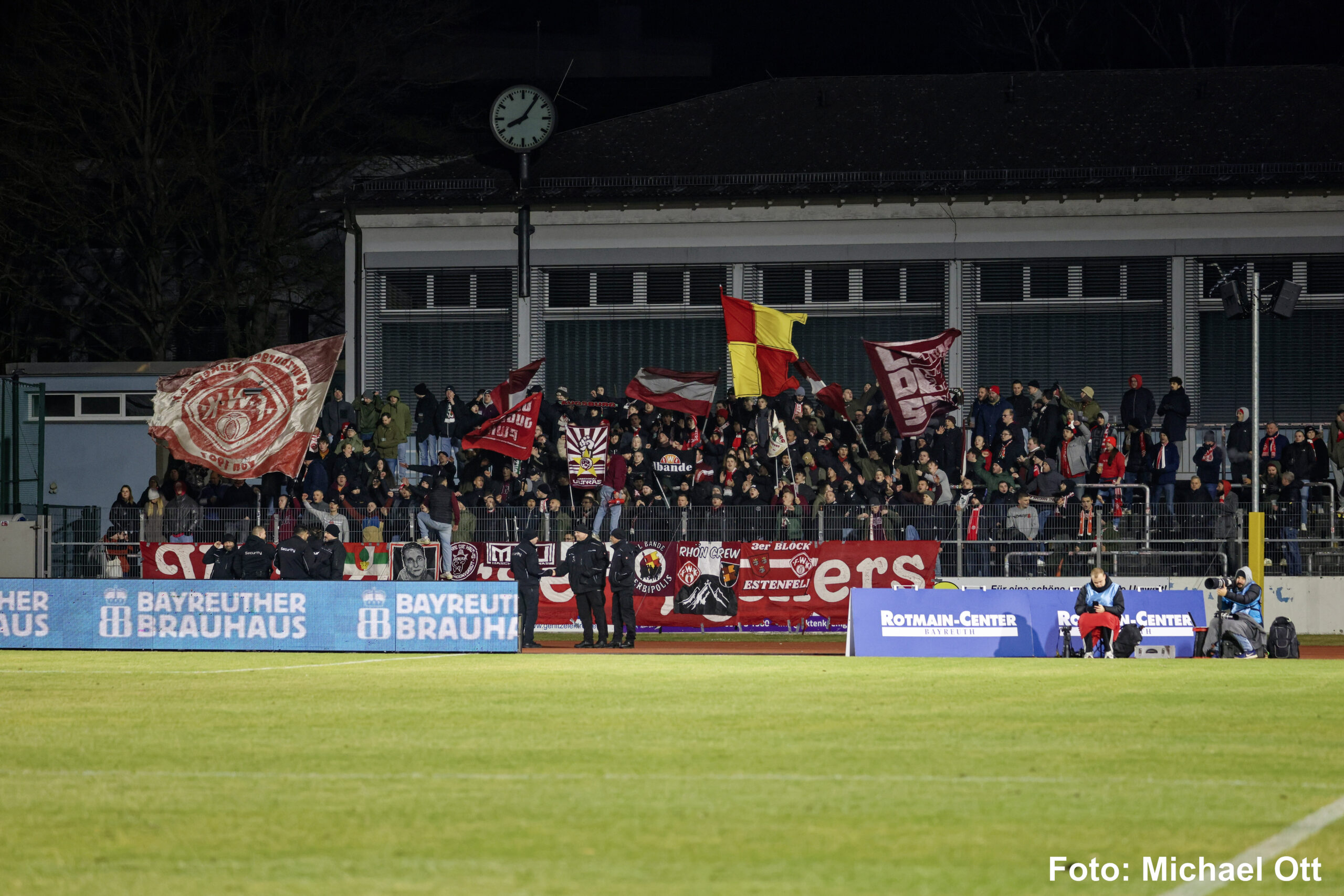 spvgg-bayreuth-wuerzburger-kickers-gaestefans