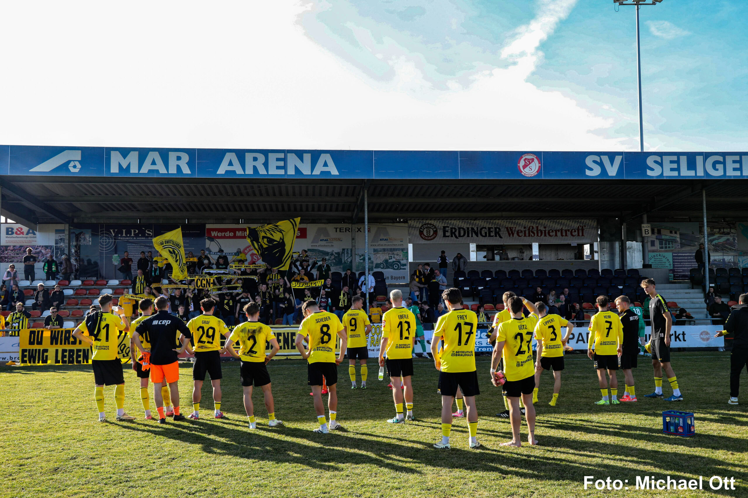 spvgg-bayreuth-greuther-fuerth-ii-fans2