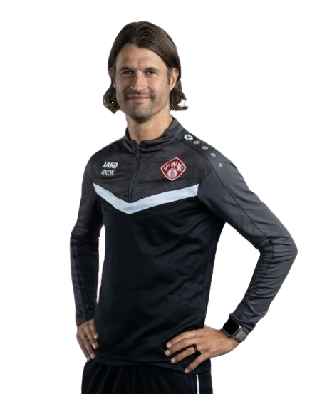 wuerzburger-kickers-trainer-martin-lanig-1-removebg-preview