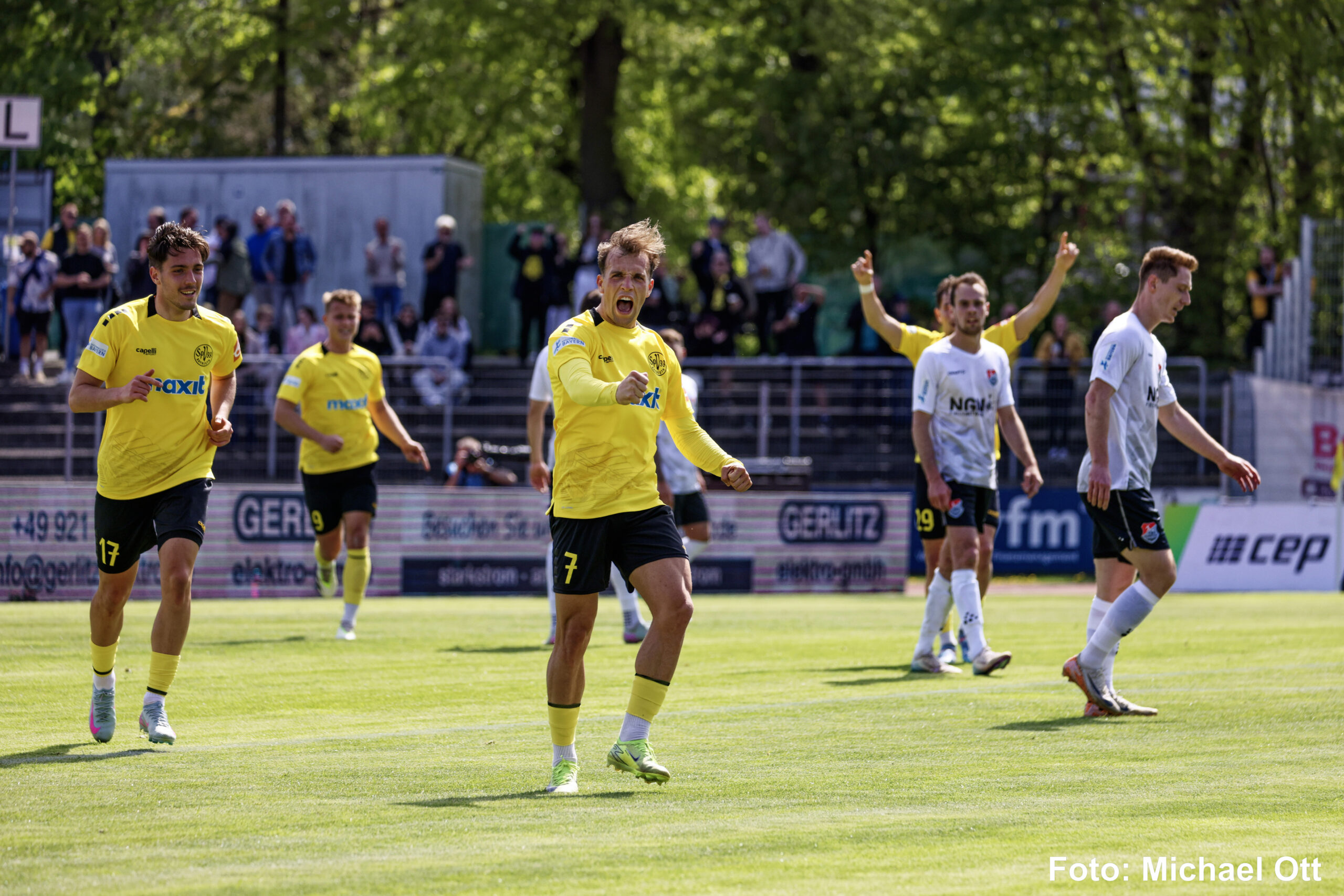 spvgg-bayreuth-aubstadt-torjubel-heim