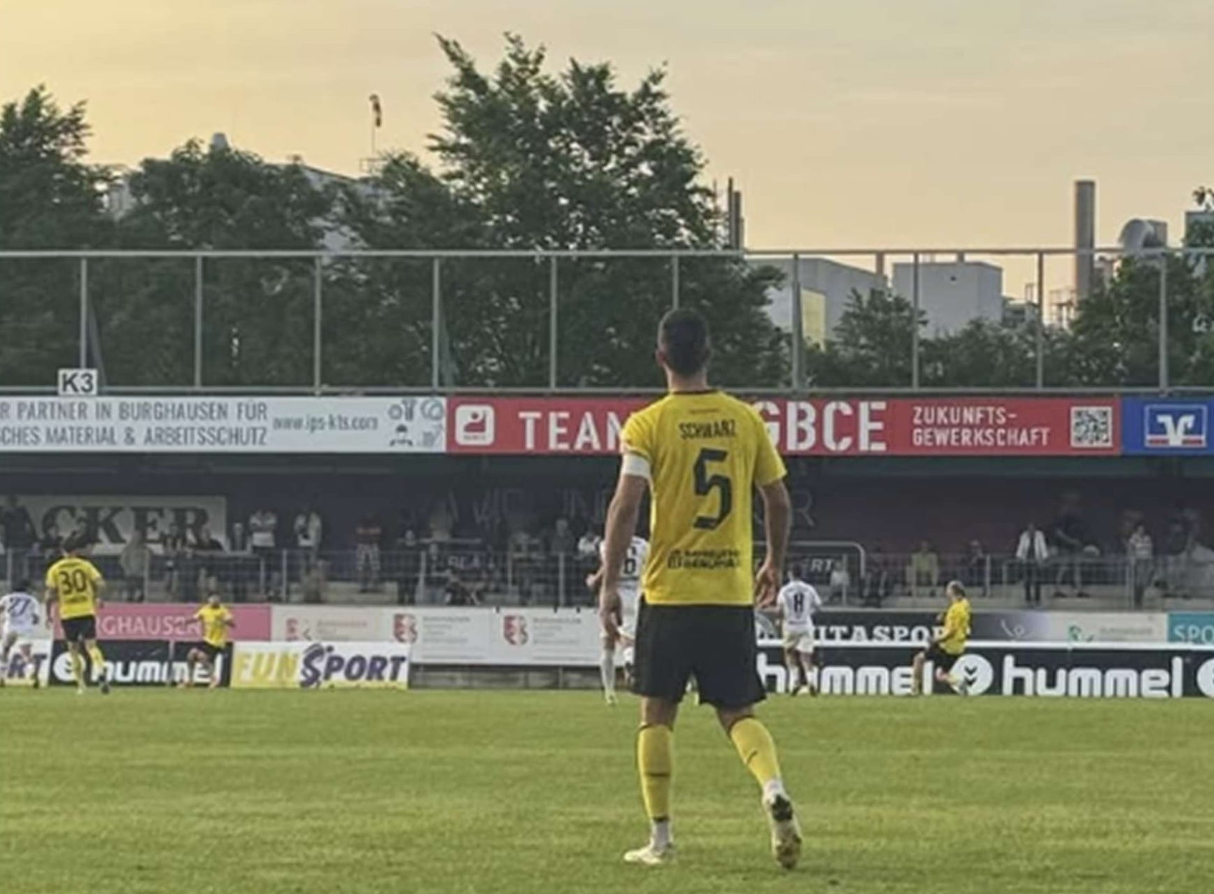 spvgg-bayreuth-wacker-burghausen-spielszenen-2