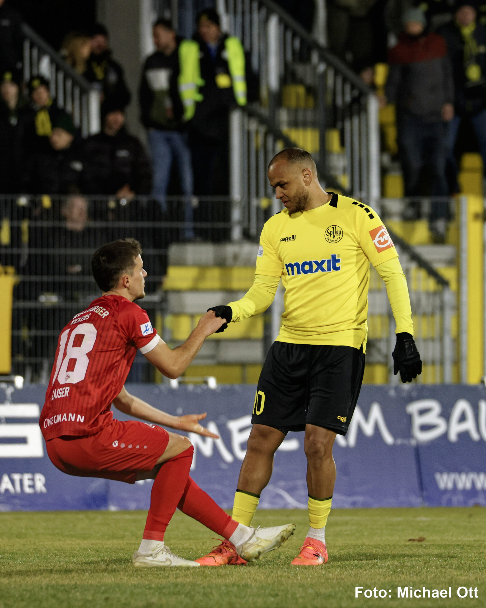 spvgg-bayreuth-jann-christopher-george-gegen-wuerzburg