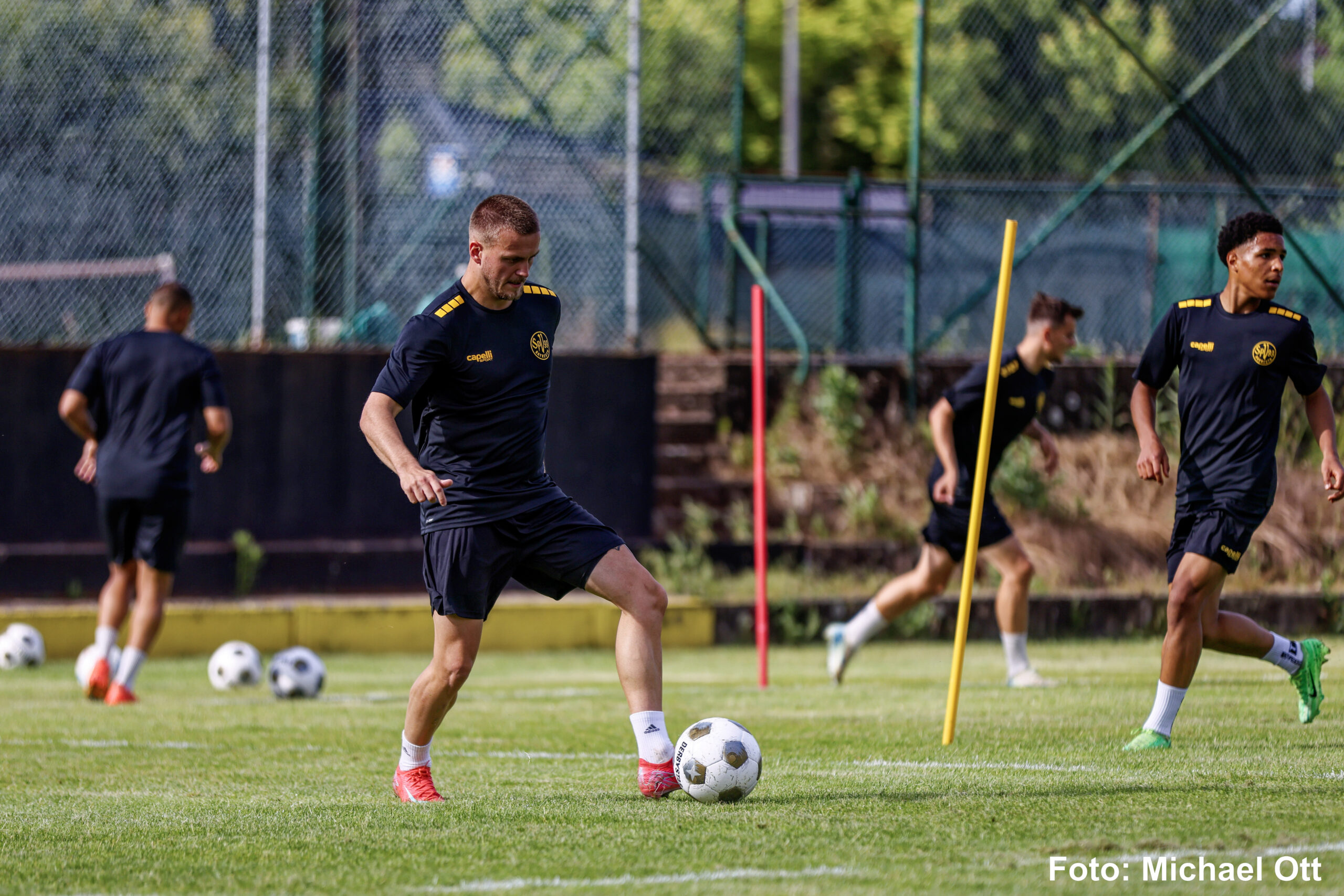 spvgg-bayreuth-1.mannschaft-trainingsstart-25-26