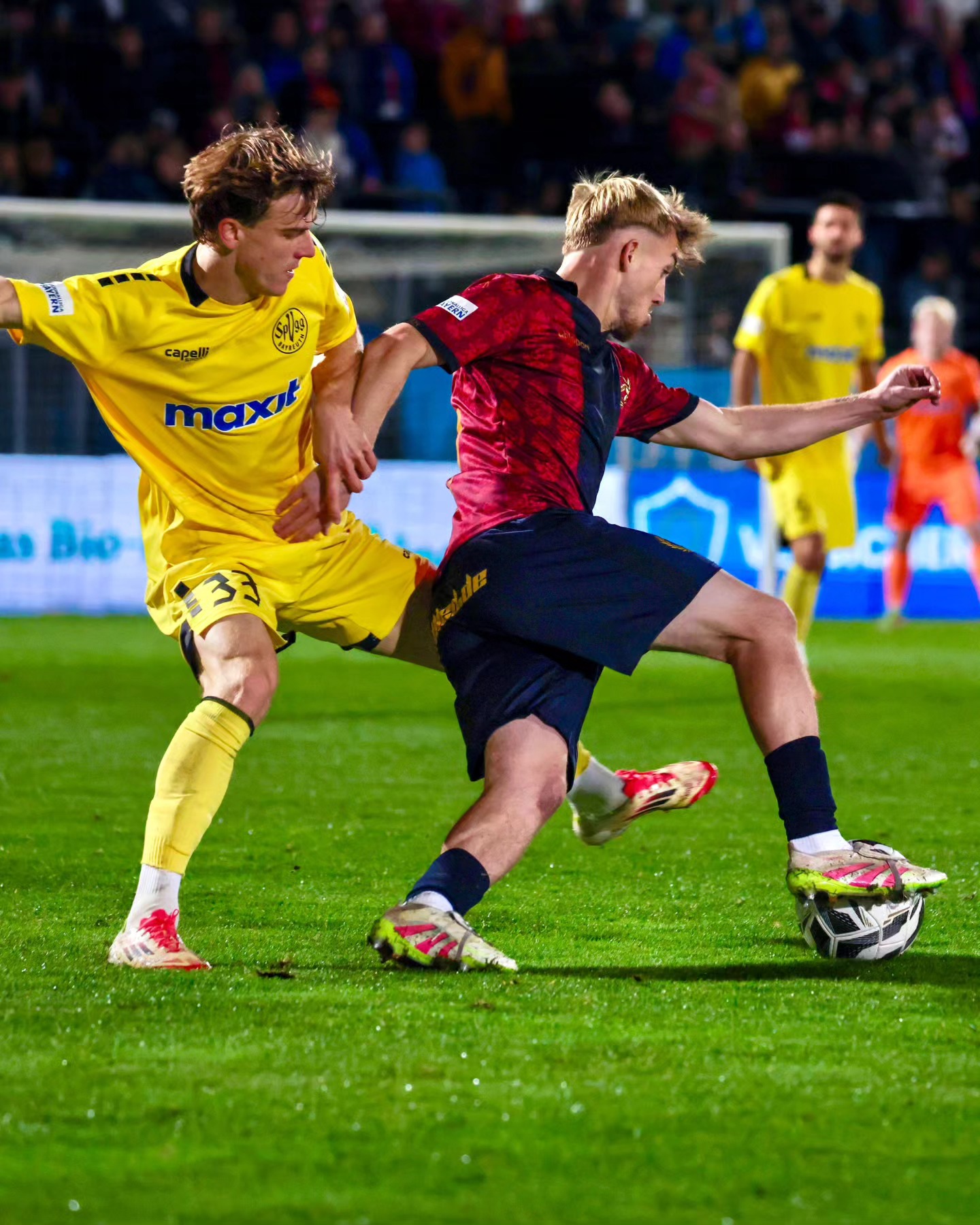 spvgg-bayreuth-unterhaching-bell