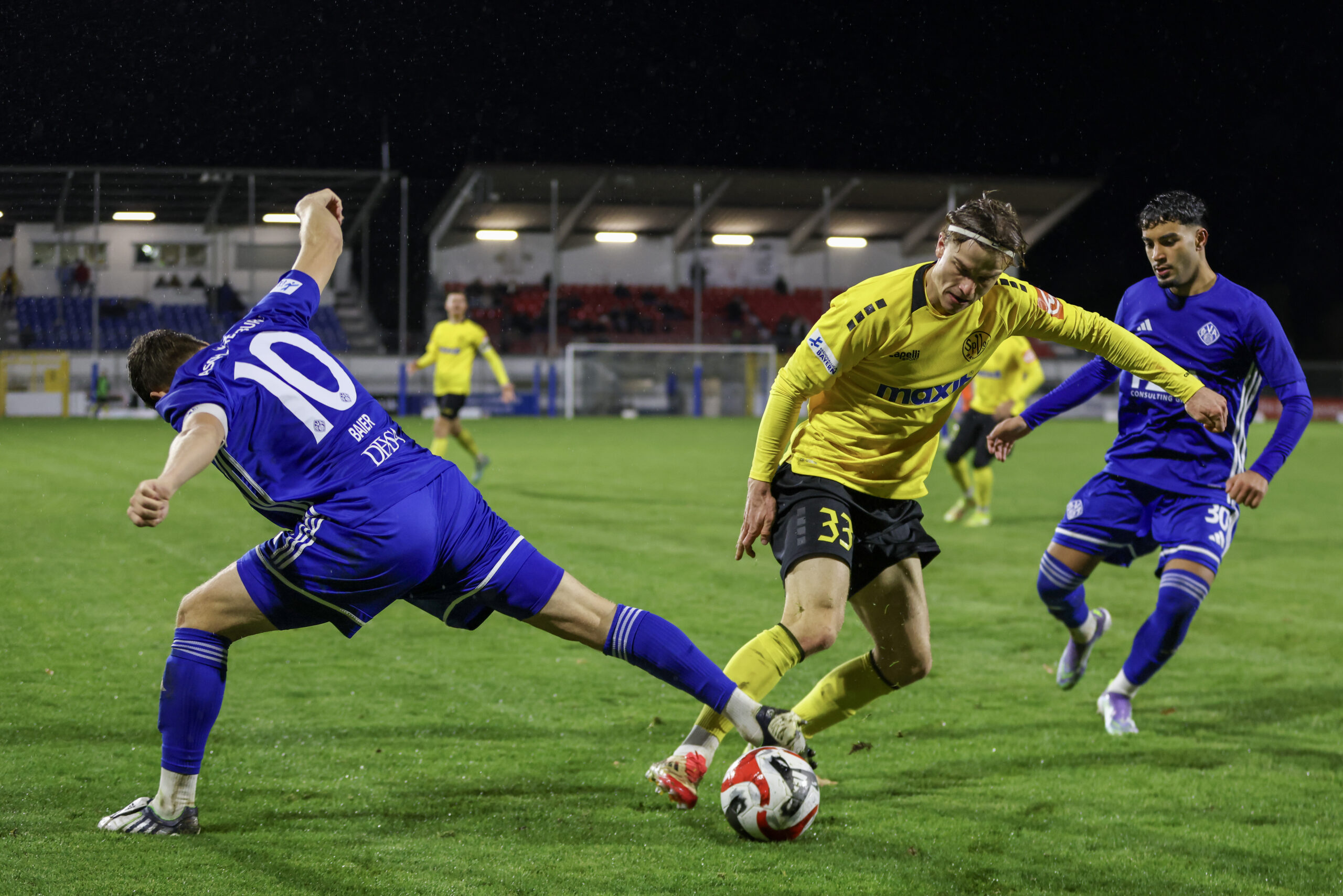 spvgg-bayreuth-aschaffenburg-bell6