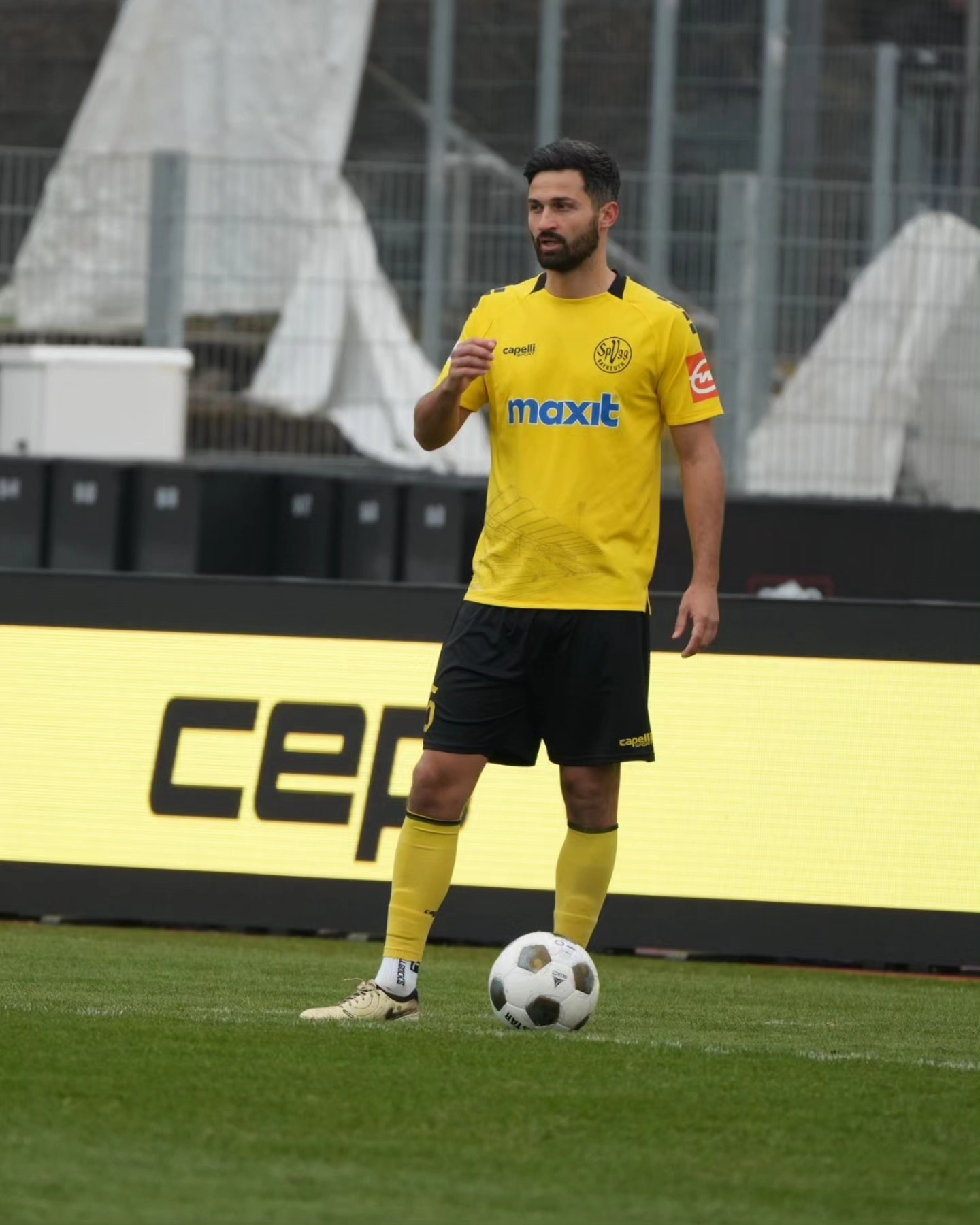 spvgg-bayreuth-schwaben-augsburg-schwarz