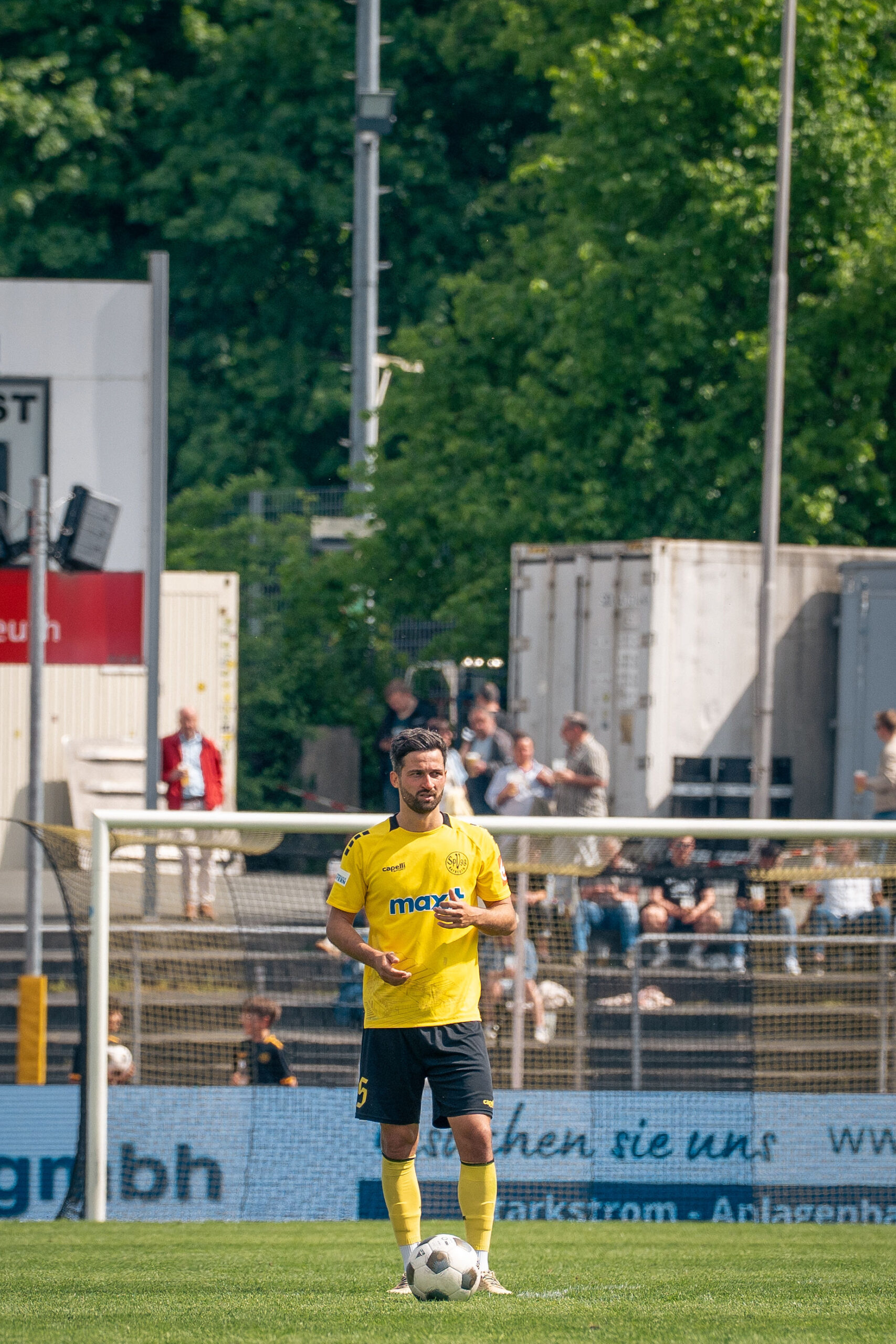 spvgg-bayreuth-nuernberg-2-schwarz