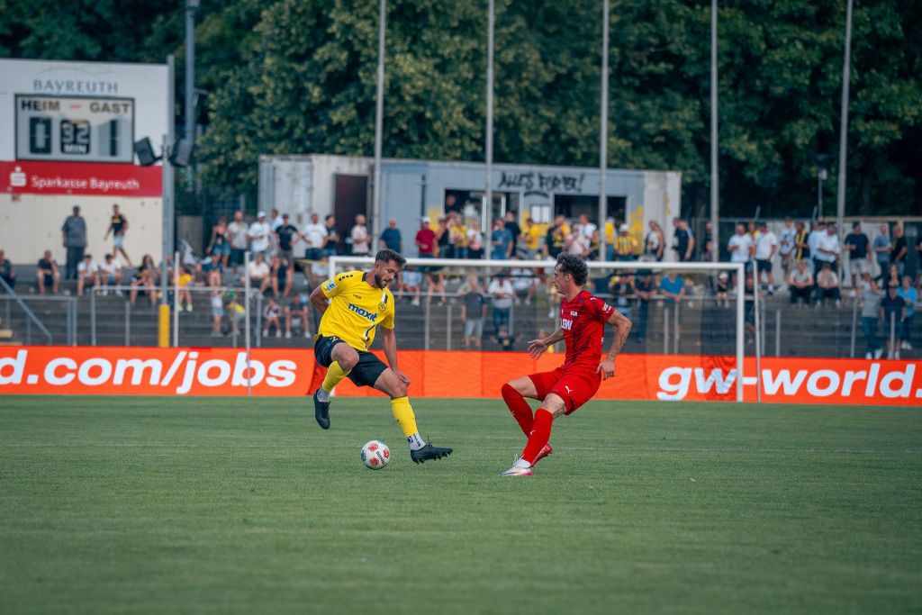 Niklas Jeck am Ball