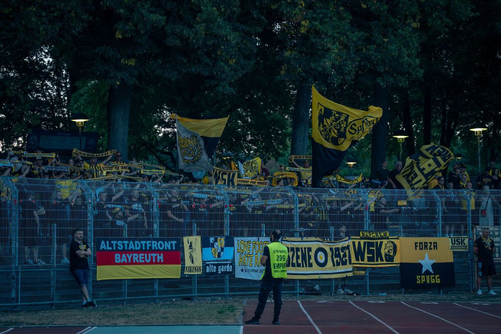 Fankurve der SpVgg Bayreuth in Schweinfurt