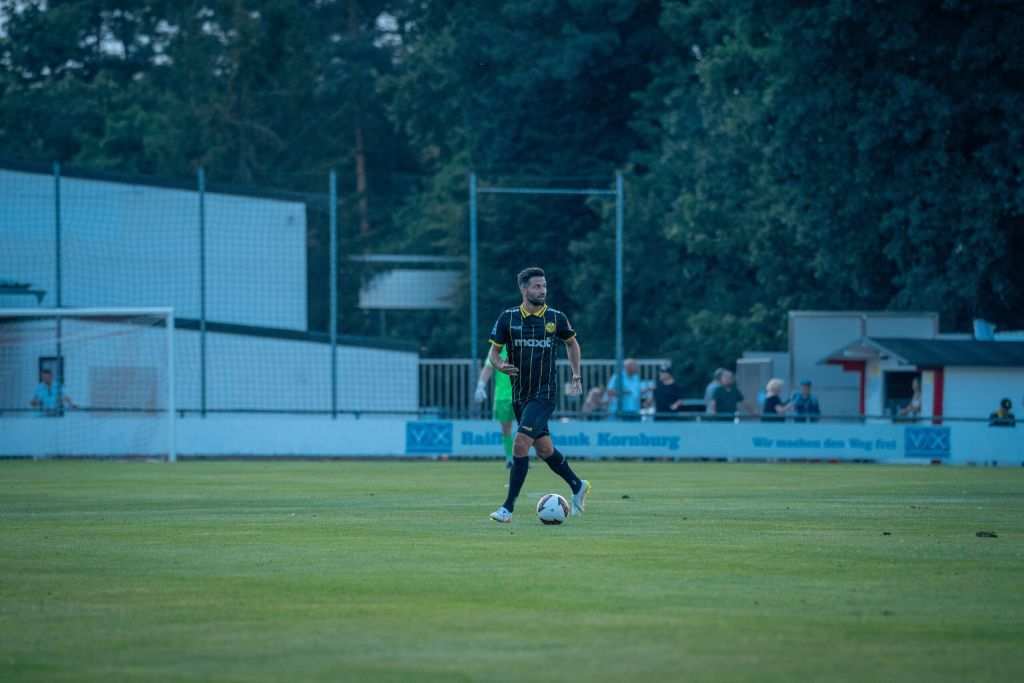 Edwin Schwarz am Ball