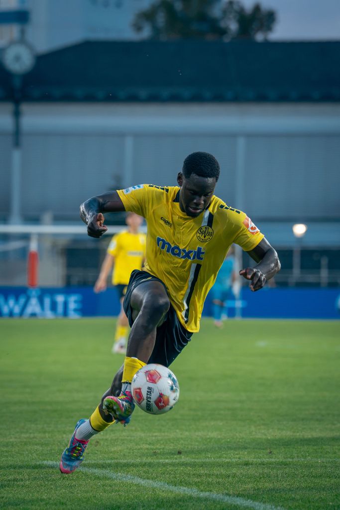 Kelvin Onuigwe am Ball